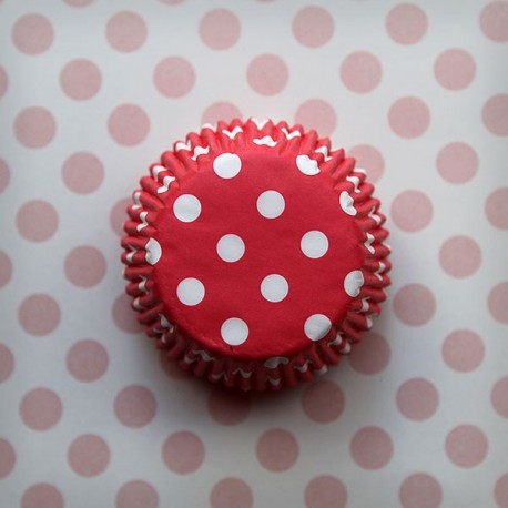 caissettes rouge à pois blanc