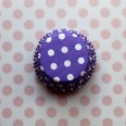 caissettes violettes à pois blancs