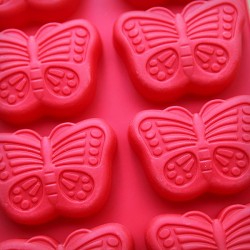 moule papillon rouge