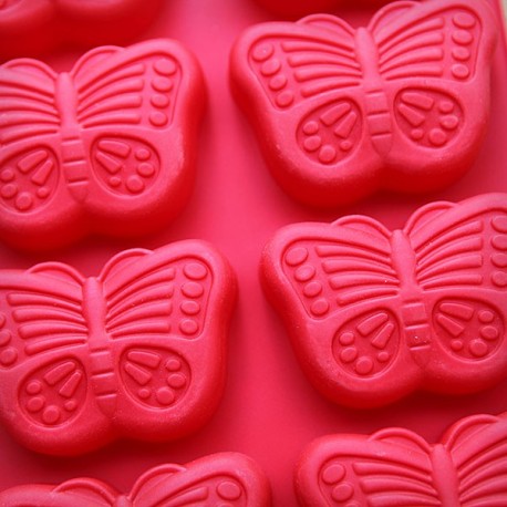 moule papillon rouge