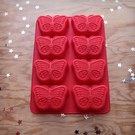 moule papillon rouge