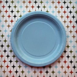 assiette bleu pâle