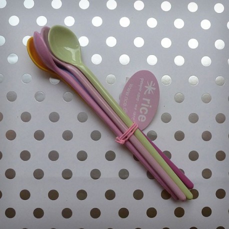 Cuillères longues roses