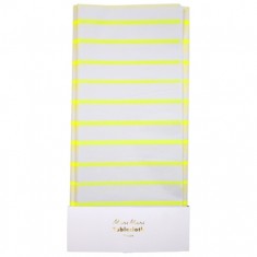 Nappe à rayures jaunes