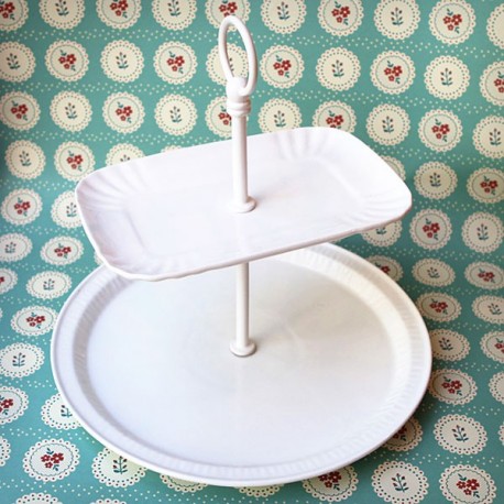Plat à étages blanc