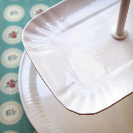 Plat à étages blanc